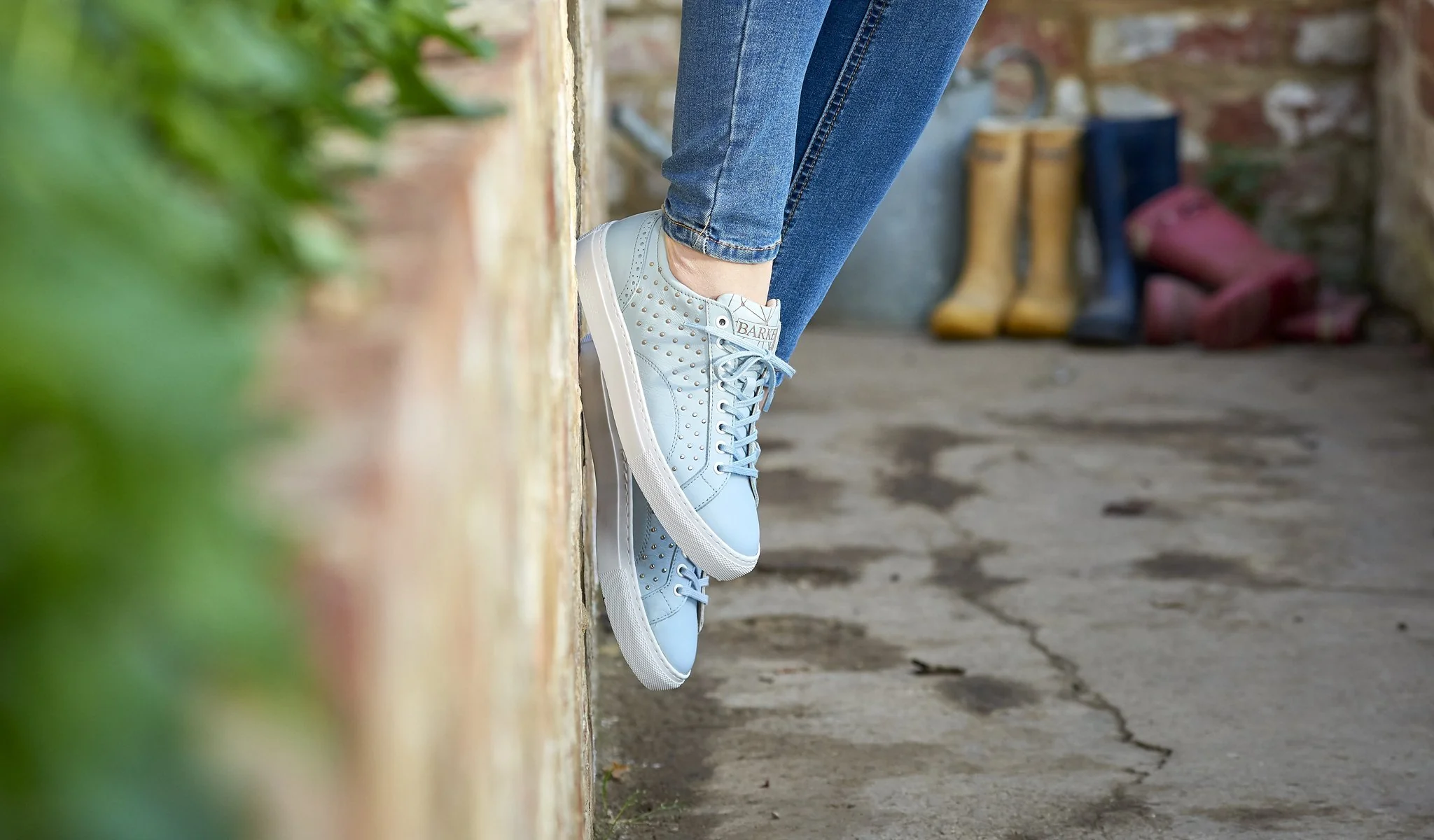 Isla - White Calf / Studs - Image 5