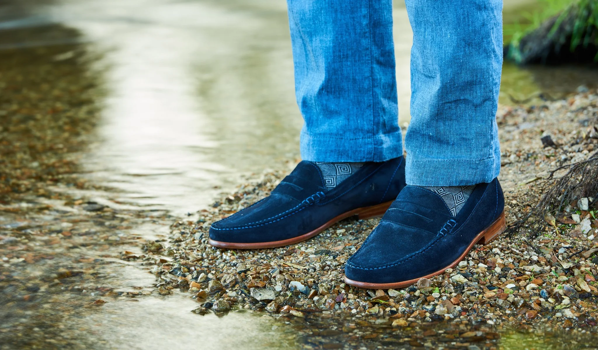 William - Blue Wash / Rosewood Collar / Brown Saddle - Image 5